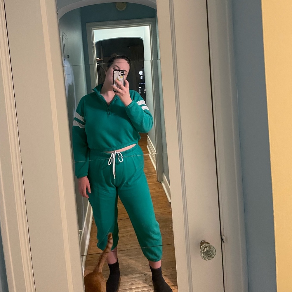 Green matching set sweats!